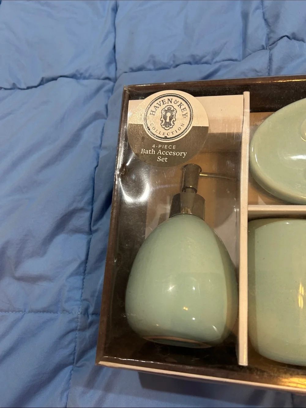 Mint Green 4-Piece Ceramic Bath Accessory Set